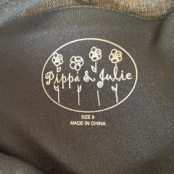 Pippa & Julie Girls black floral quilted cap sleeve dress SIZE 8 - Picture 9 of 9